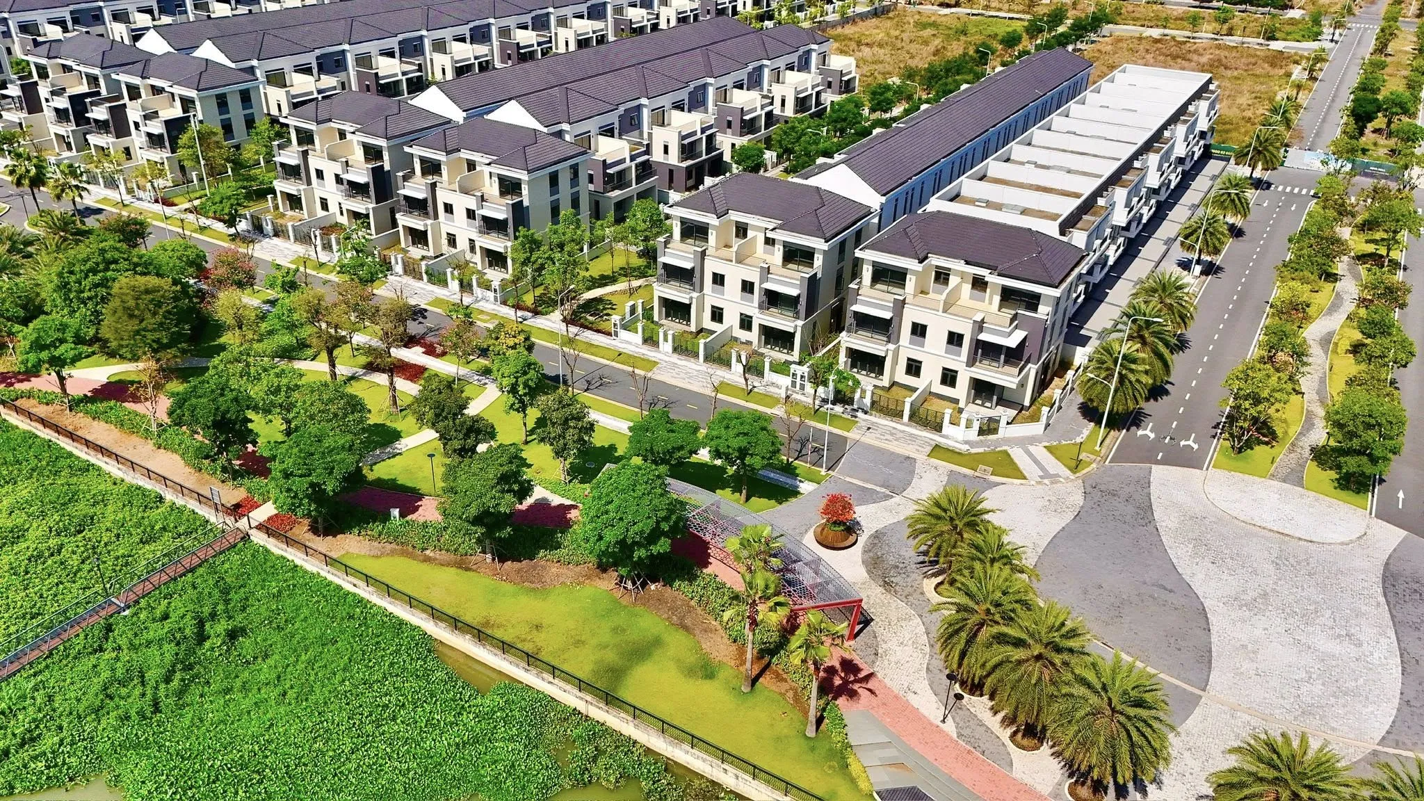 Bán biệt thự đơn lập Aqua City khu Grand Villas DT 15x20m giá tốt